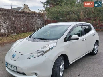 Авто Nissan Leaf 2014 № 8678247