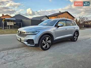 Авто Volkswagen Touareg 2019 № 8678537