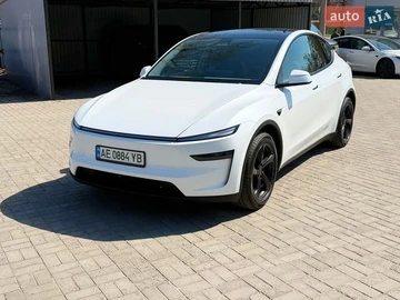 Авто Tesla Model Y 2025 № 8678540