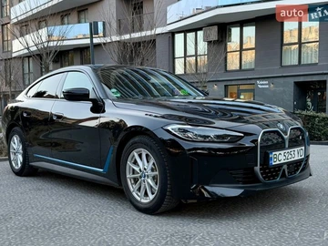 Авто BMW I4 2023 № 8679115