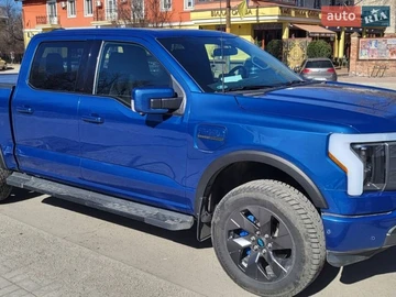 Авто Ford F-150 Lightning 2022 № 8679329