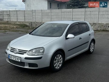 Авто Volkswagen Golf 2003 № 8679375