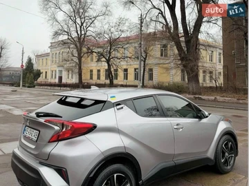 Авто Toyota C-Hr 2017 № 8679745