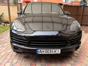 Авто Porsche Cayenne 2012 № 8679791