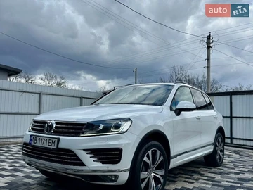 Авто Volkswagen Touareg 2016 № 8679838