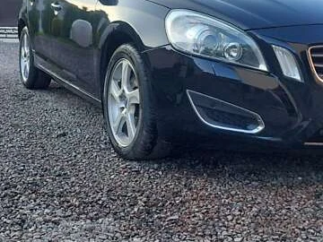 Авто Volvo V60 2012 № 8680408
