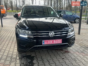 Авто Volkswagen Tiguan 2018 № 8680497