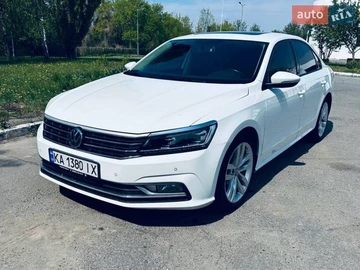 Авто Volkswagen Passat 2018 № 8680514