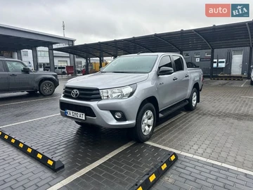 Авто Toyota Hilux 2017 № 8680722