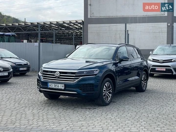 Авто Volkswagen Touareg 2018 № 8680761