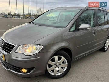 Авто Volkswagen Touran 2008 № 8681109