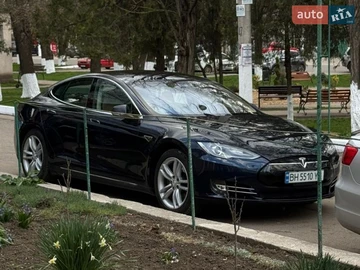 Авто Tesla Model S 2013 № 8681331