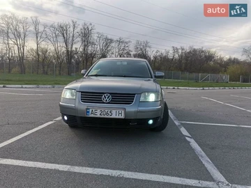 Авто Volkswagen Passat 2003 № 8681779