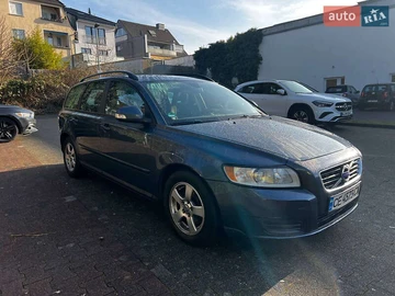 Авто Volvo V50 2011 № 8681830