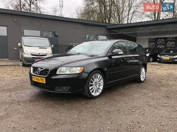 Авто Volvo V50 2010 № 8681858
