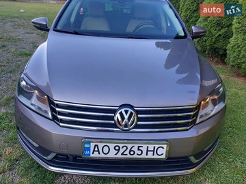 Авто Volkswagen Passat 2010 № 8681911