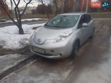 Авто Nissan Leaf 2015 № 8682657