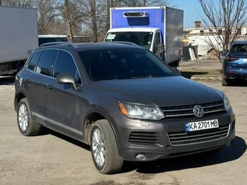 Авто Volkswagen Touareg 2012 № 8682703