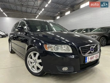 Авто Volvo V50 2012 № 8683147