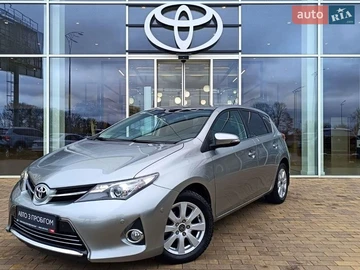Авто Toyota Auris 2013 № 8683220