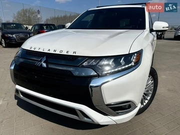Авто Mitsubishi Outlander 2020 № 8683392