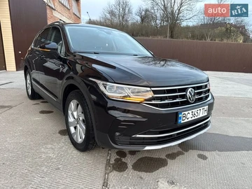 Авто Volkswagen Tiguan 2021 № 8683432
