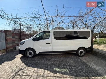Авто Renault Trafic 2022 № 8683455