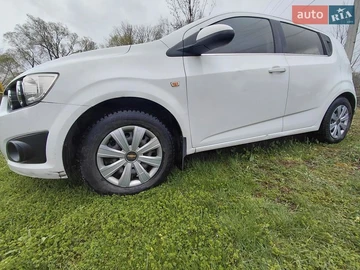 Авто Chevrolet Aveo 2011 № 8683534
