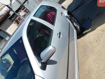 Авто Volkswagen Golf 2003 № 8683537