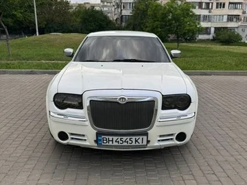 Авто Chrysler 300C 2008 № 8683780