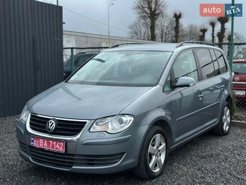 Авто Volkswagen Touran 2008 № 8683791