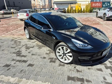 Авто Tesla Model 3 2019 № 8684129