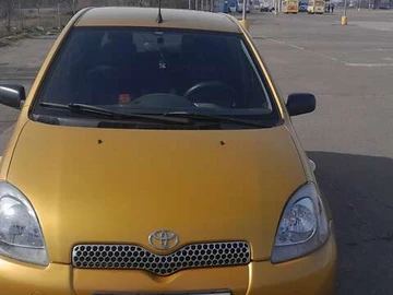 Авто Toyota Yaris 2002 № 8684516