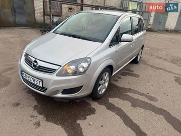 Авто Opel Zafira 2010 № 8684598