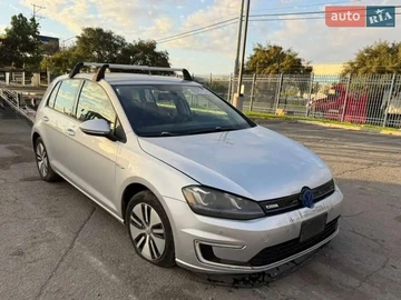 Авто Volkswagen E-Golf 2015 № 8684628