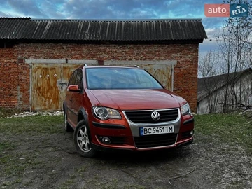 Авто Volkswagen Touran 2008 № 8684638
