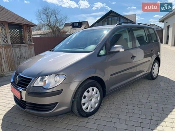 Авто Volkswagen Touran 2007 № 8684660