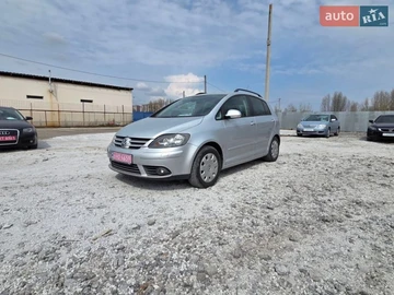 Авто Volkswagen Golf Plus 2008 № 8684664