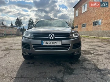 Авто Volkswagen Touareg 2012 № 8685334