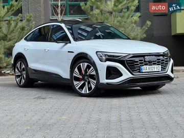 Авто Audi Q8 Sportback E-Tron 2023 № 8685494