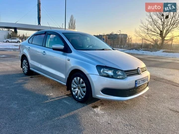 Авто Volkswagen Polo 2011 № 8685522