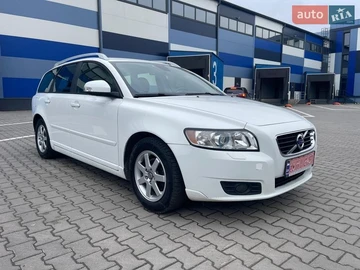 Авто Volvo V50 2012 № 8685539