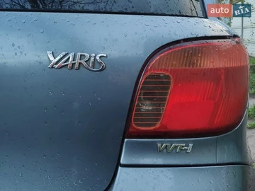 Авто Toyota Yaris 2005 № 8685722