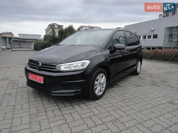 Авто Volkswagen Touran 2022 № 8686047