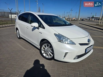 Авто Toyota Prius V 2013 № 8686358