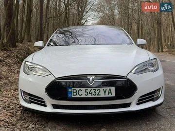 Авто Tesla Model S 2015 № 8686395