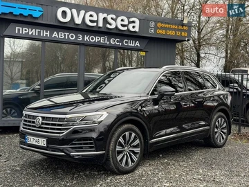 Авто Volkswagen Touareg 2018 № 8686456