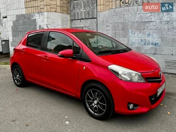Авто Toyota Yaris 2014 № 8686689