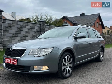 Авто Skoda Superb 2010 № 8687285
