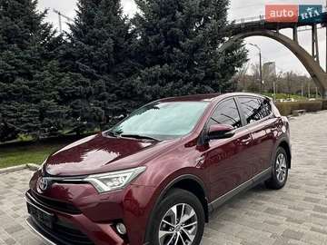 Авто Toyota Rav4 2016 № 8687545